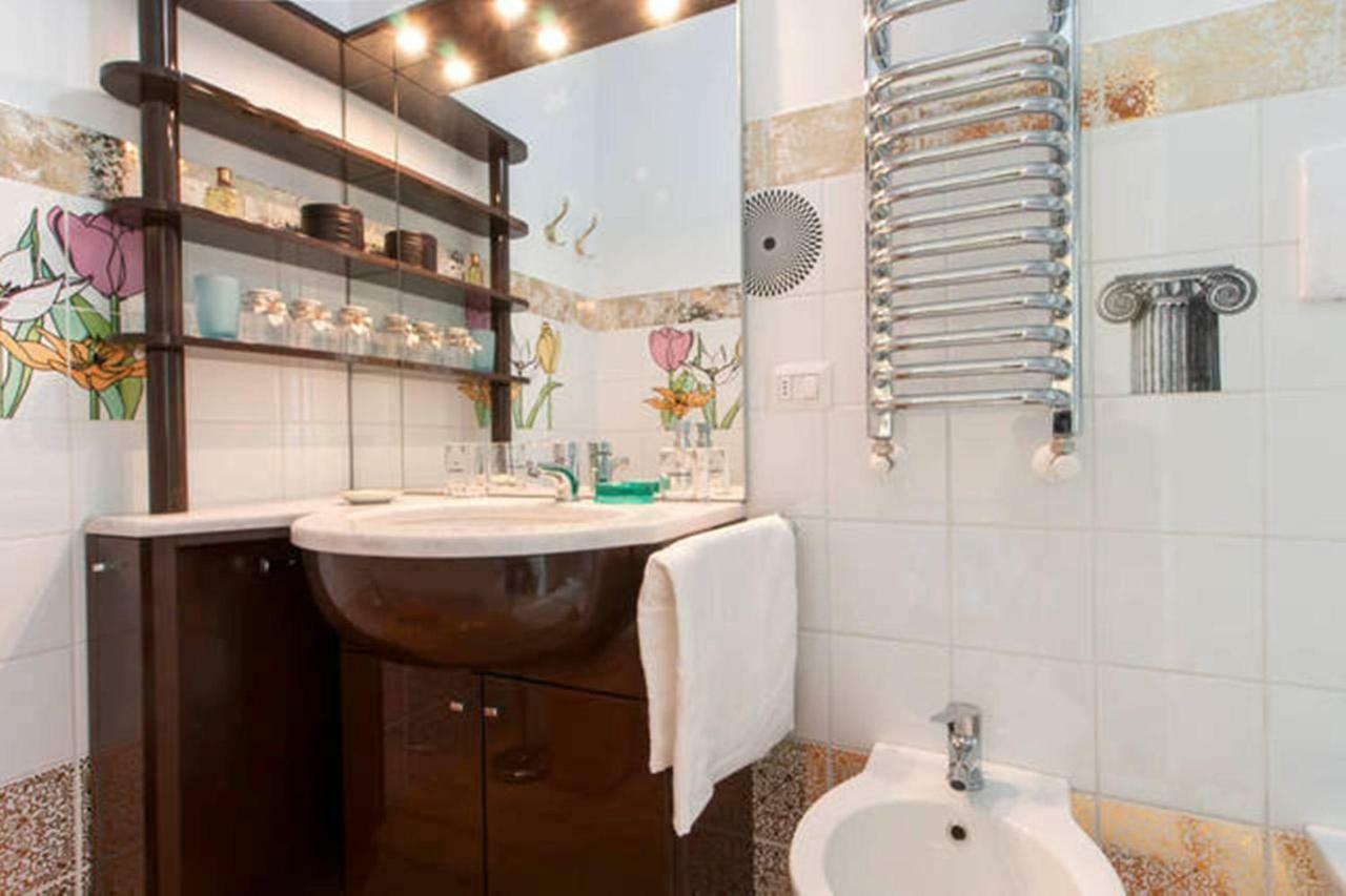 B&B Antico Cortile Milan Bagian luar foto